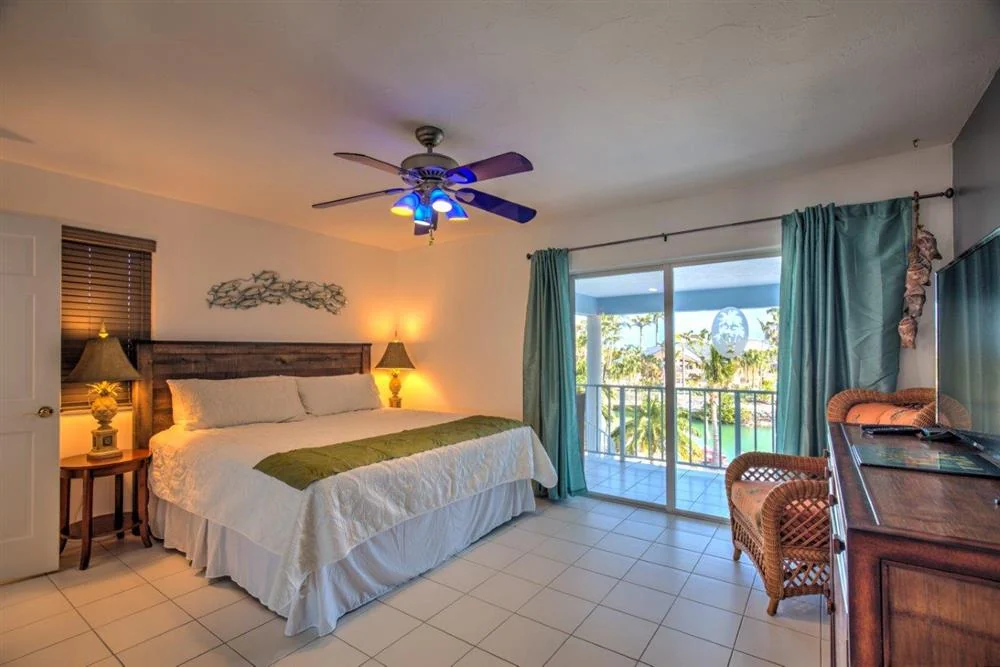 Sombrero Beach Palace — property photo 9