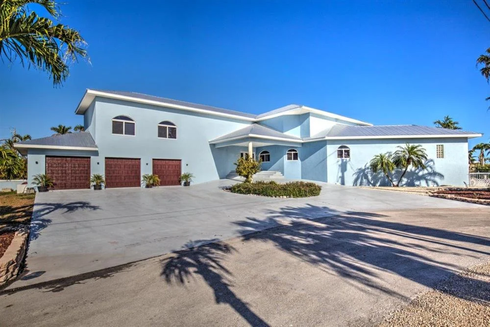Sombrero Beach Palace — property photo 2